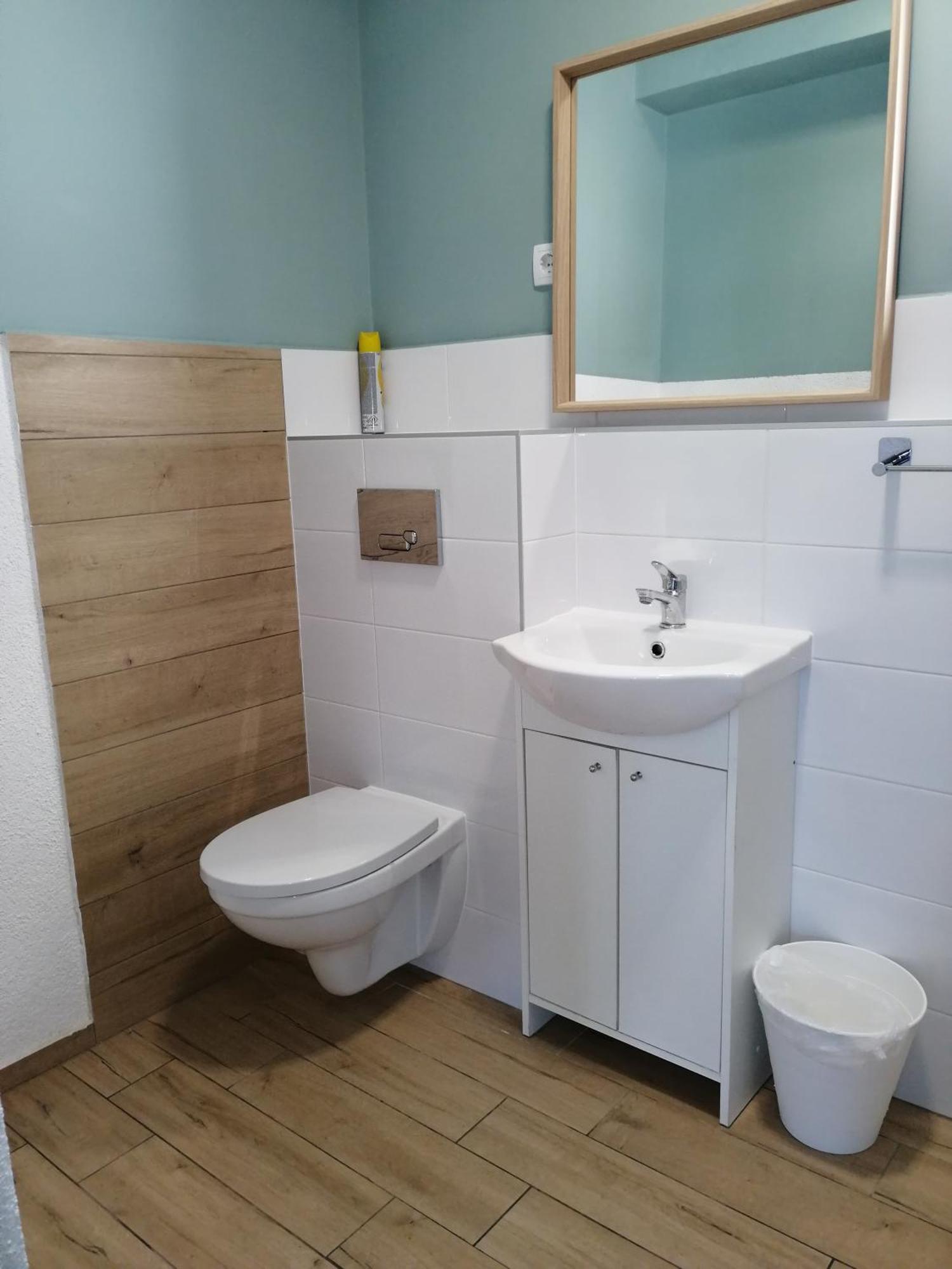 Trim Rooms And Apartments Loviste Luaran gambar