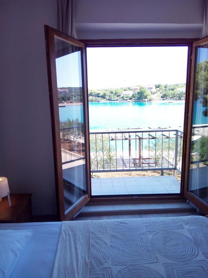Trim Rooms And Apartments Loviste Luaran gambar